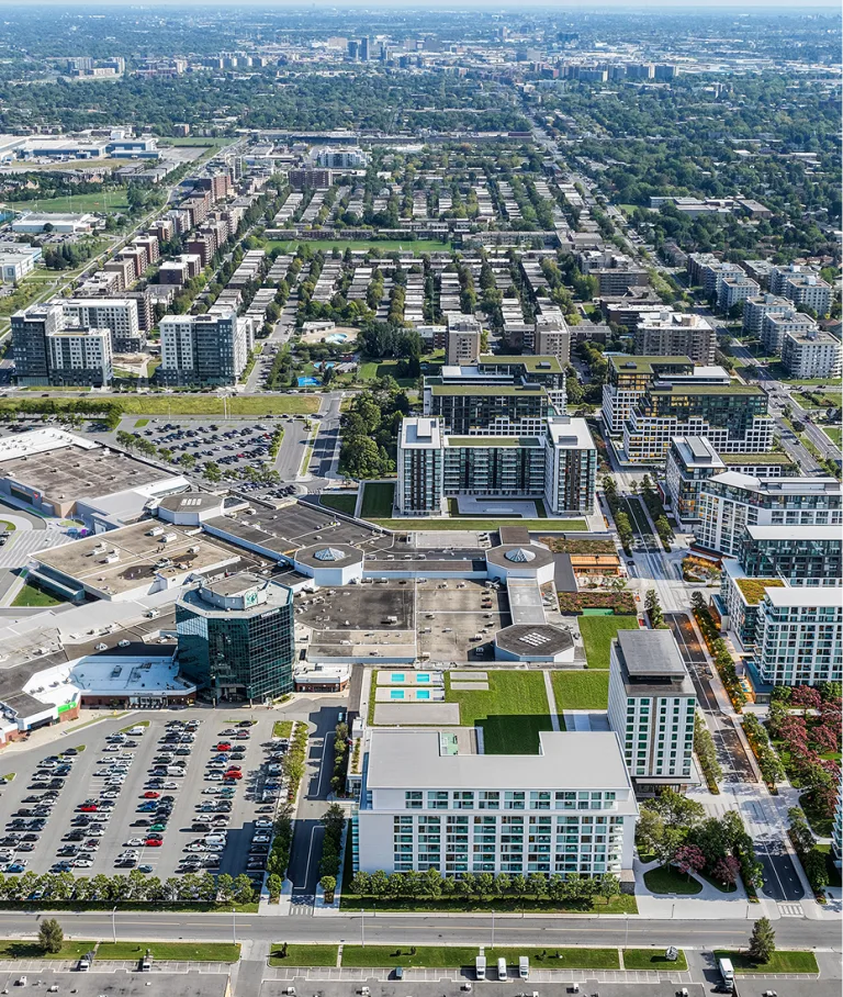 Vue aérienne du city centre Galeries Laval